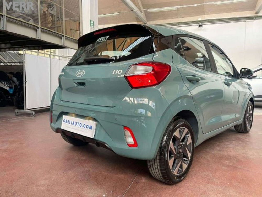 Hyundai i10 nuova a Milano (3)