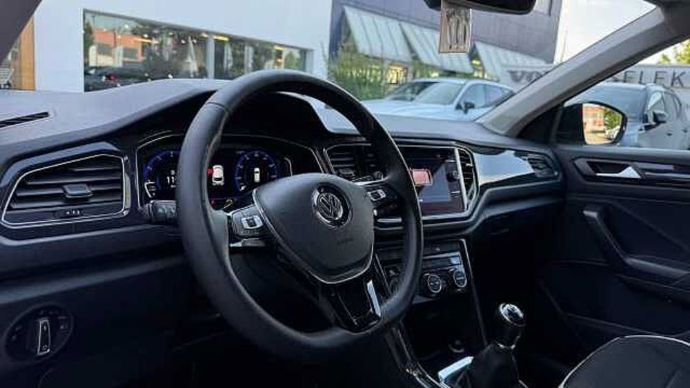 Volkswagen T-Roc usata a Milano (8)