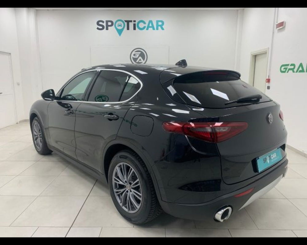 Alfa Romeo Stelvio usata a Alessandria (5)