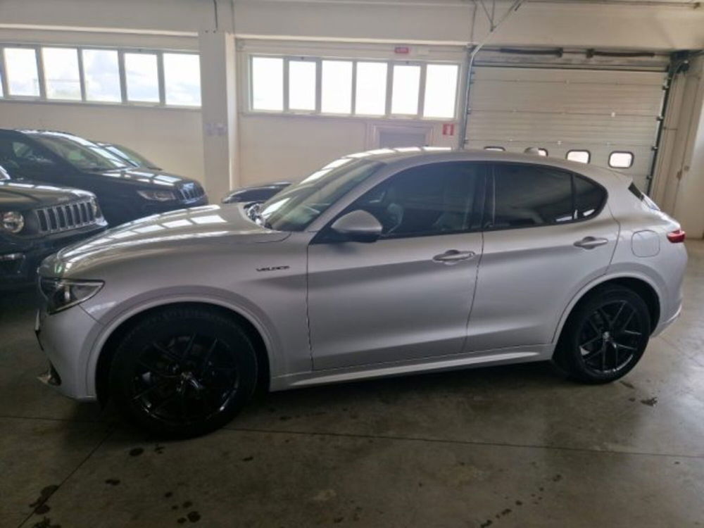 Alfa Romeo Stelvio usata a Terni (3)