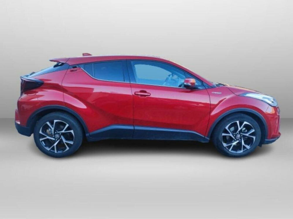 Toyota Toyota C-HR usata a Lecco (7)