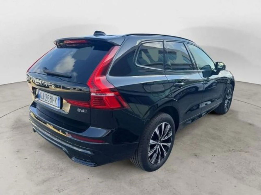 Volvo XC60 nuova a Reggio Calabria (4)