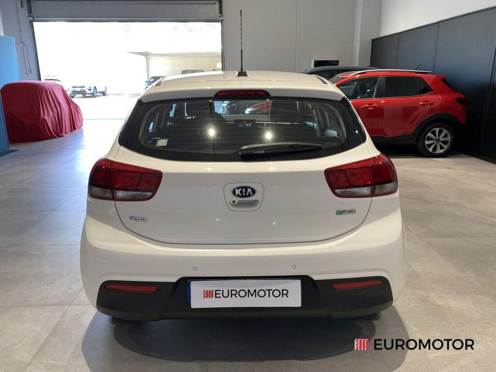 Kia Rio usata a Bari (7)