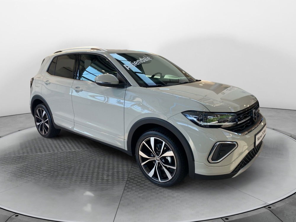 Volkswagen T-Cross nuova a Varese (3)