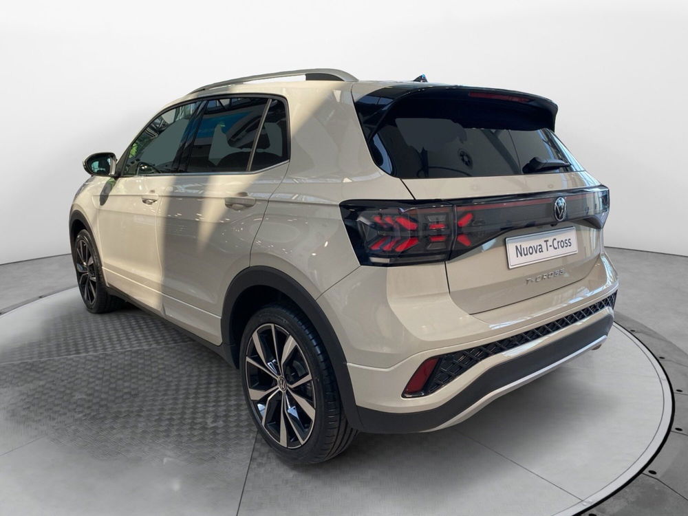 Volkswagen T-Cross nuova a Varese (4)