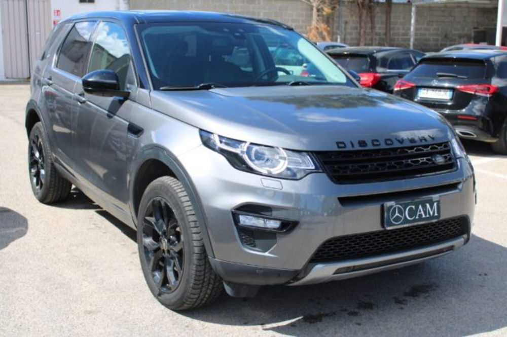 Land Rover Discovery Sport usata a Lecce