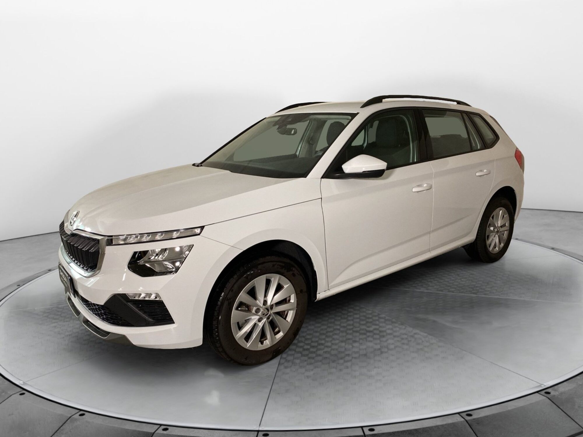 Skoda Kamiq 1.0 tsi Selection 115cv dsg del 2024 usata a Carnago