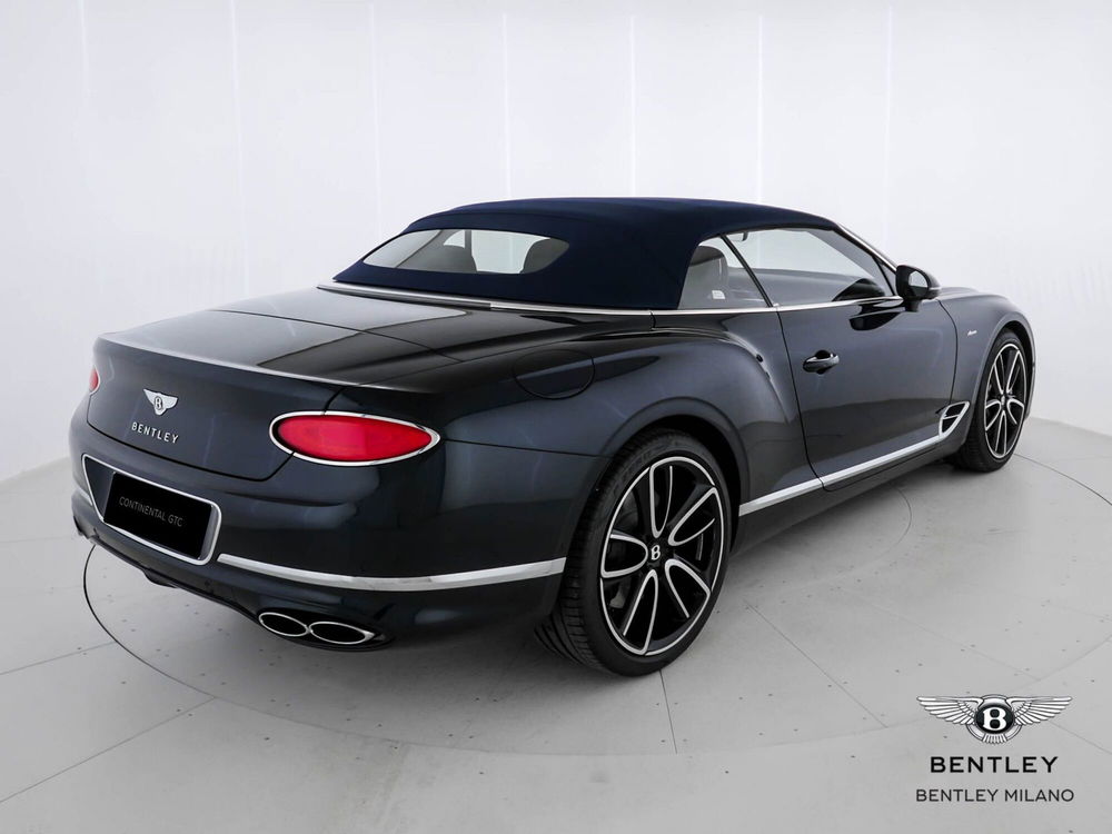 Bentley Continental GTC nuova a Milano (7)