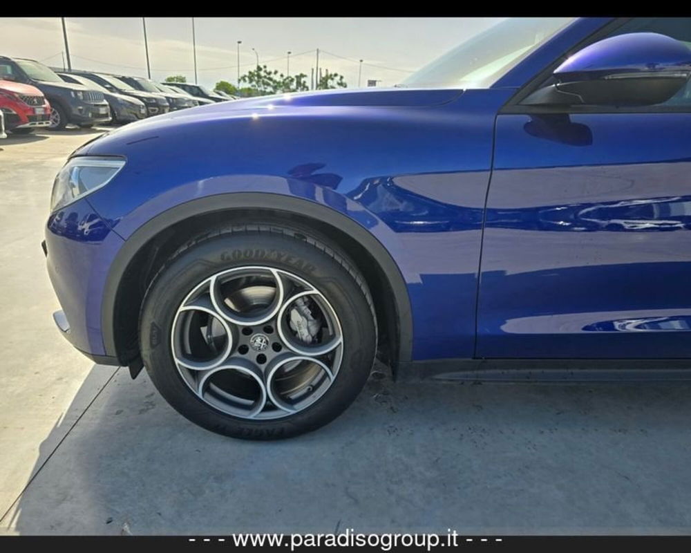 Alfa Romeo Stelvio usata a Catanzaro (14)