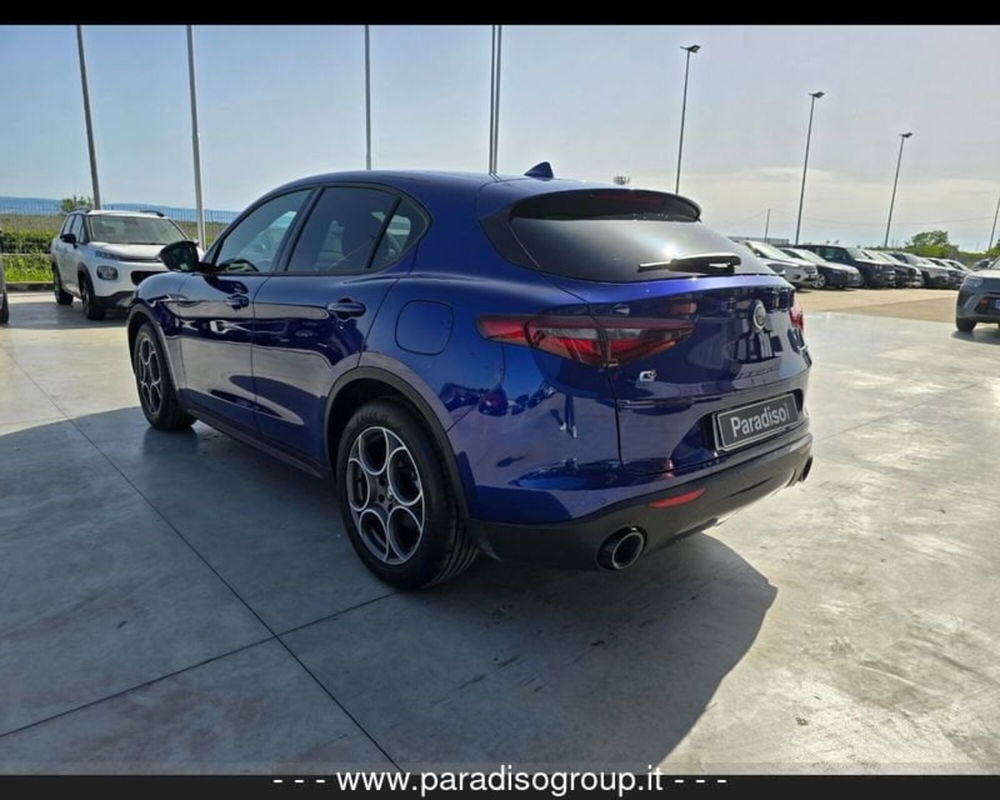 Alfa Romeo Stelvio usata a Catanzaro (4)