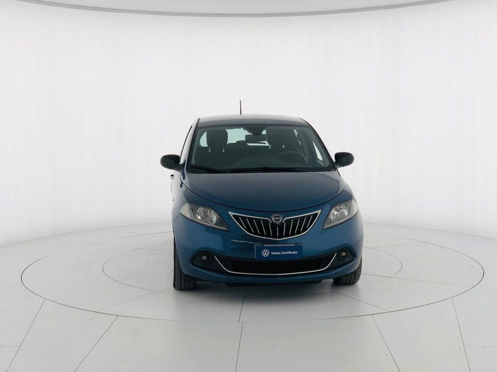 Lancia Ypsilon usata a Massa-Carrara (7)