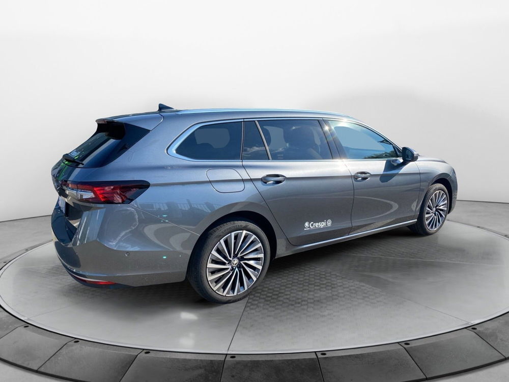 Skoda Superb Station Wagon nuova a Varese (8)