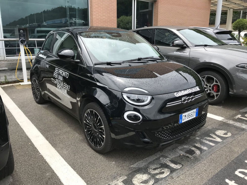 Fiat 500e usata a Salerno (2)