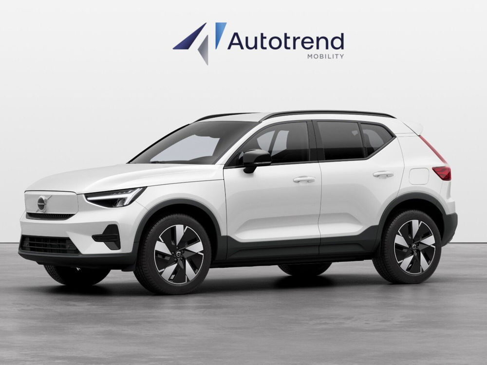 Volvo XC40 nuova a Bari