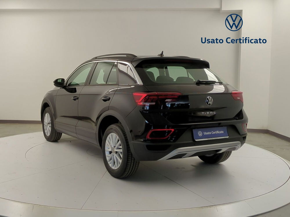 Volkswagen T-Roc nuova a Avellino (5)