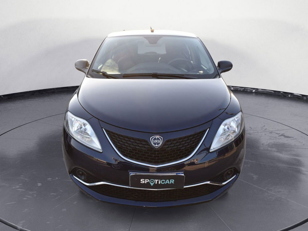 Lancia Ypsilon usata a Catania (2)