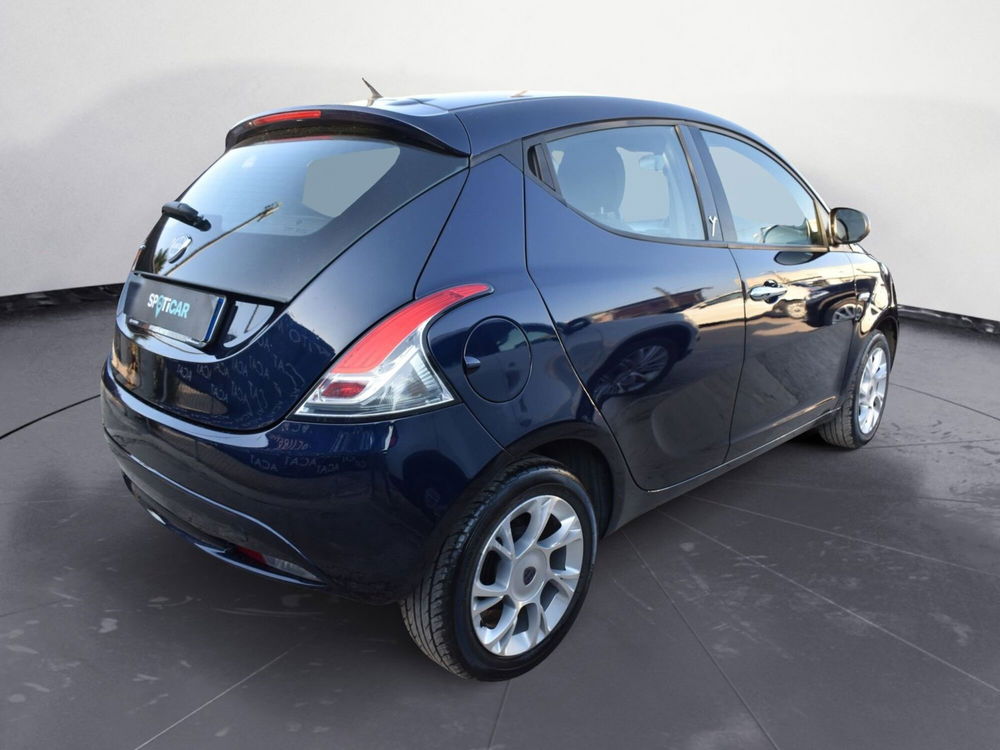 Lancia Ypsilon usata a Catania (4)