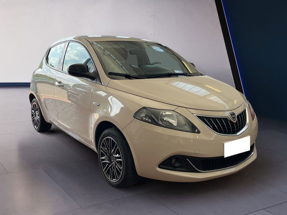 Lancia Ypsilon usata a Torino (3)