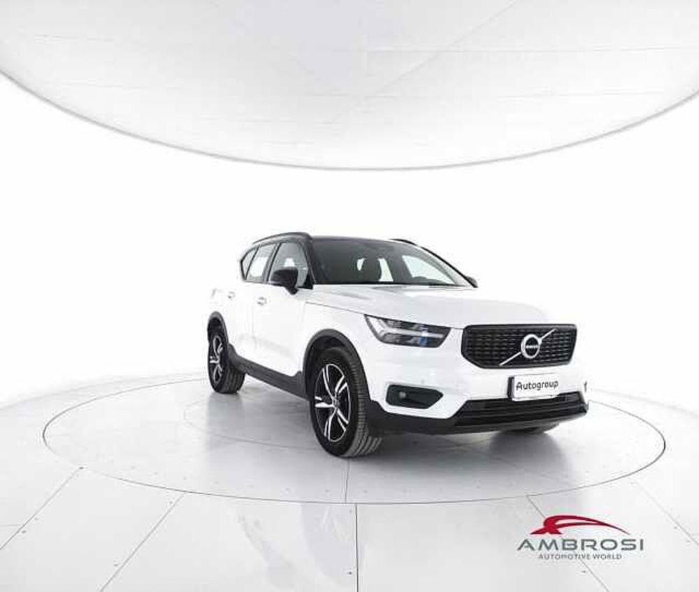 Volvo XC40 usata a Perugia (5)