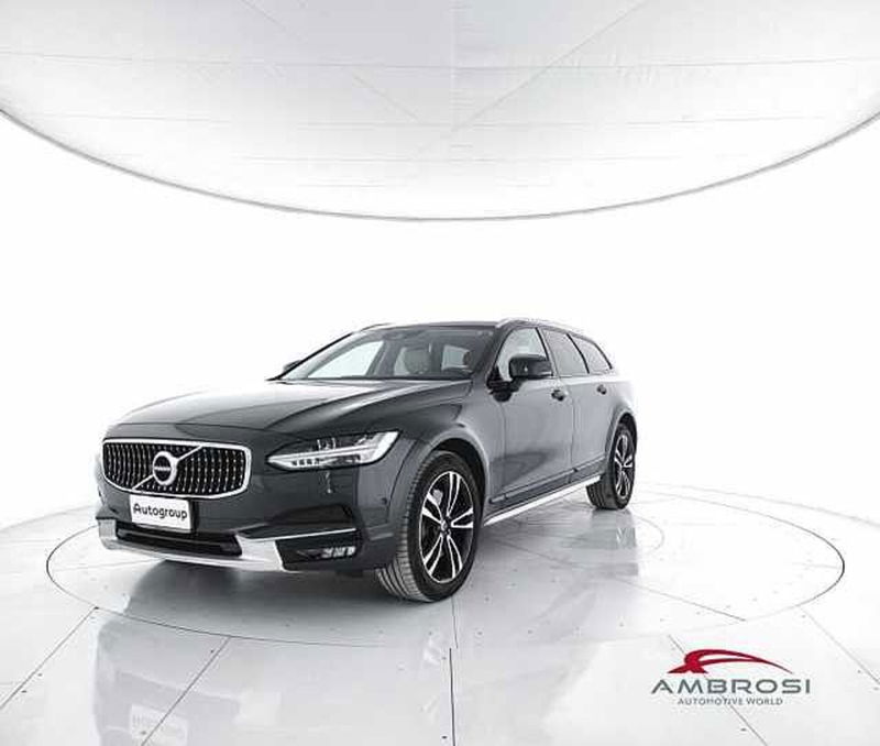 Volvo V90 Cross Country D5 AWD Geartronic Pro  del 2018 usata a Corciano