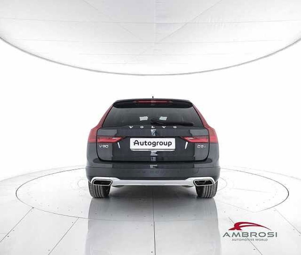 Volvo V90 Cross Country usata a Perugia (6)