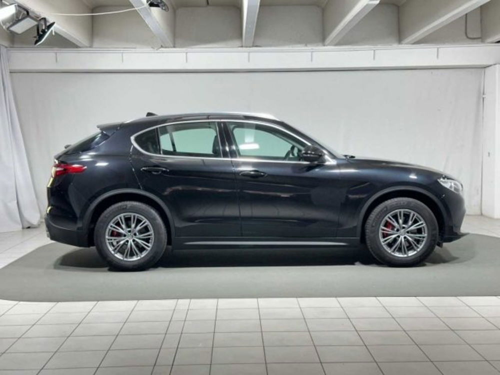 Alfa Romeo Stelvio usata a Sondrio (6)