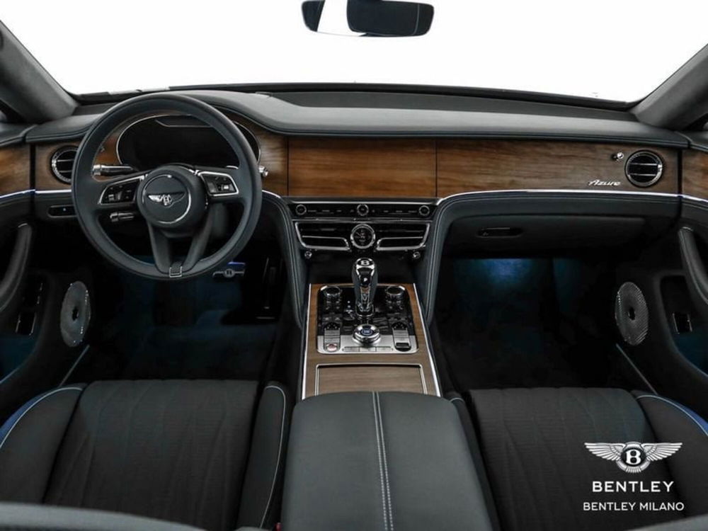 Bentley Flying Spur nuova a Milano (13)