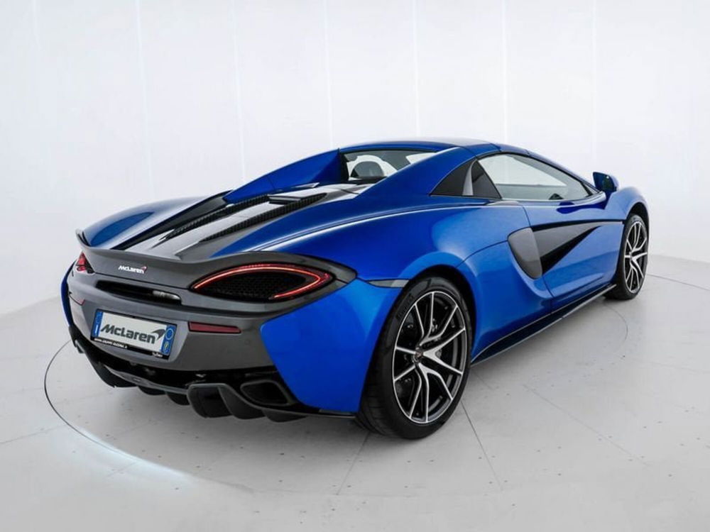 McLaren 570S Cabrio usata a Milano (8)