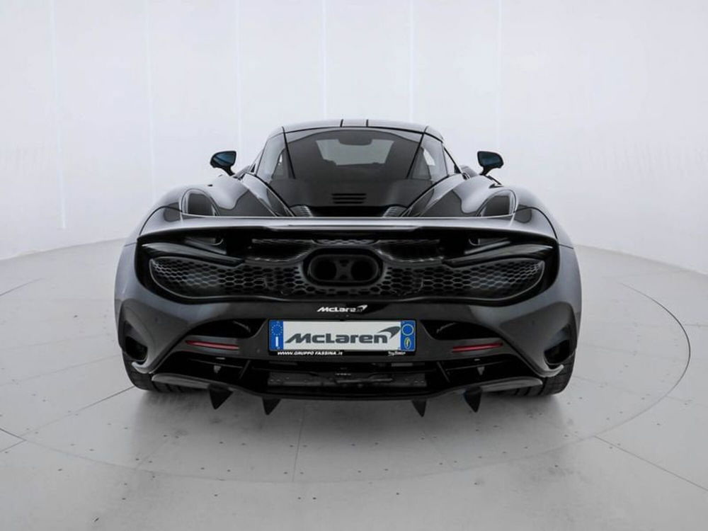 McLaren 750S Coupé nuova a Milano (5)