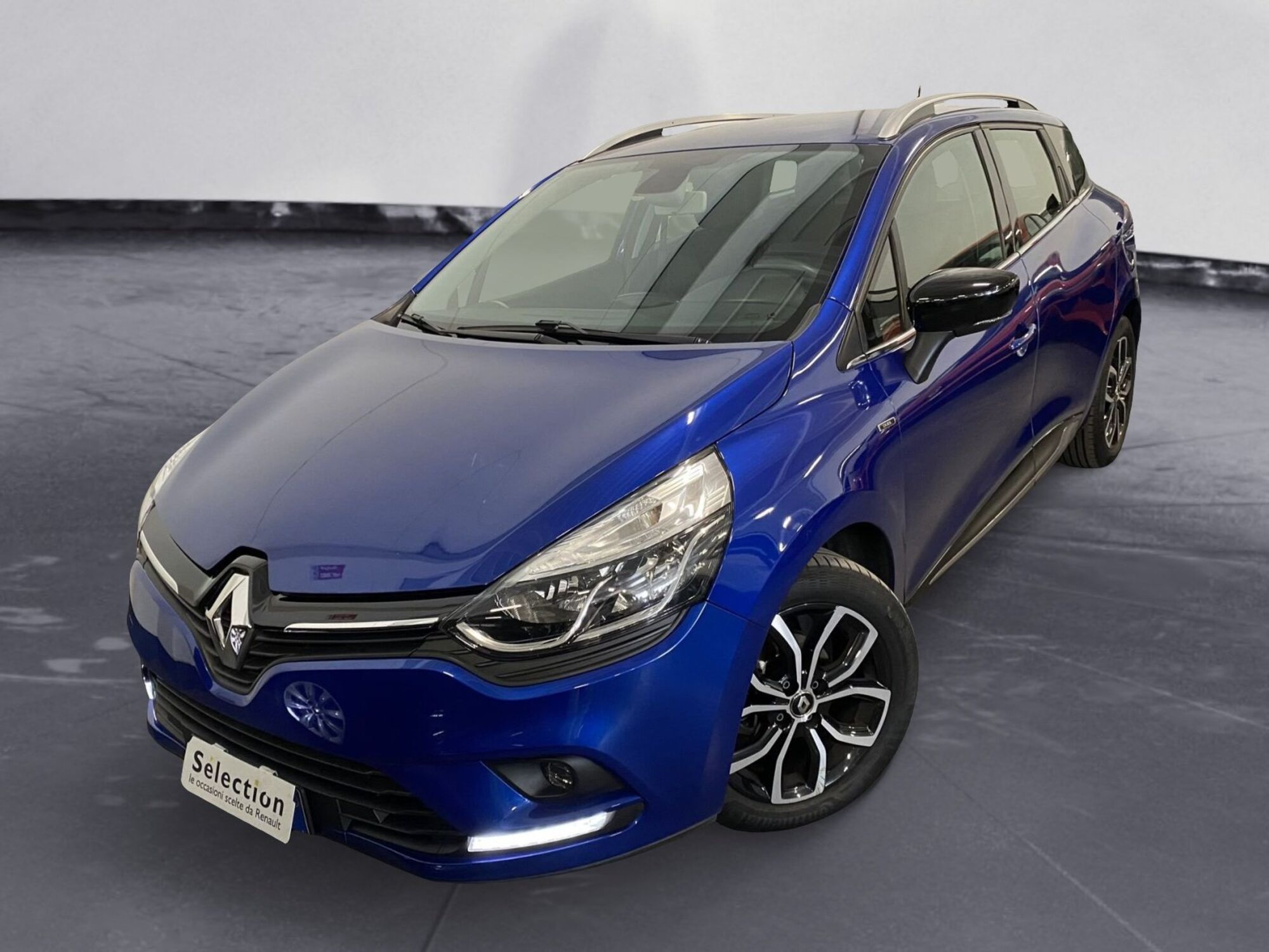 Renault Clio Sporter dCi 8V 90 CV EDC Duel del 2018 usata a Meda