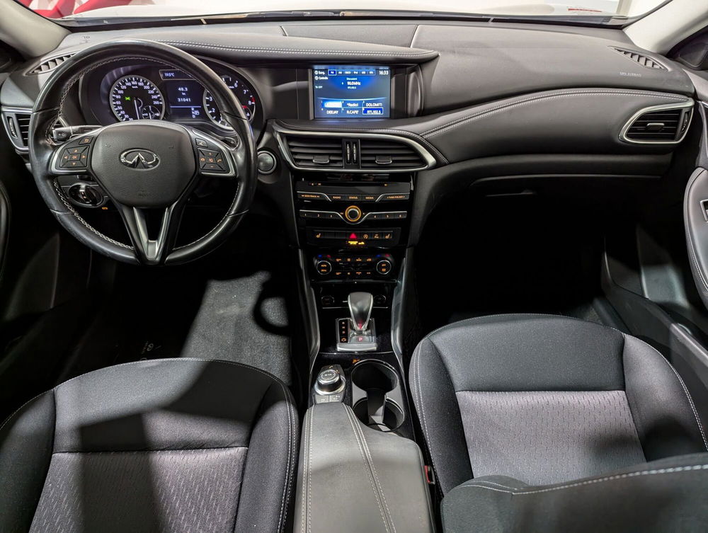 Infiniti Q30 usata a Trento (10)