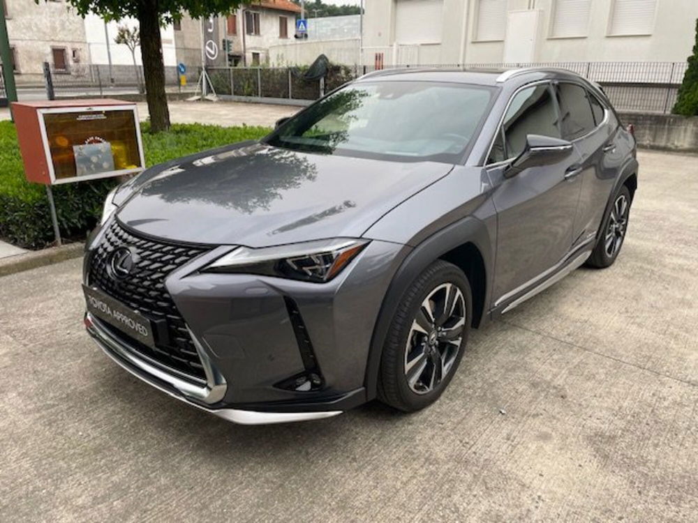 Lexus UX usata a Como