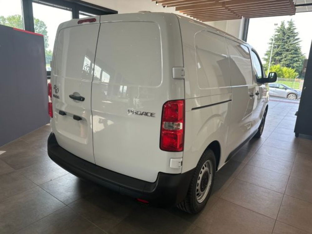 Toyota Proace nuova a Cuneo (3)