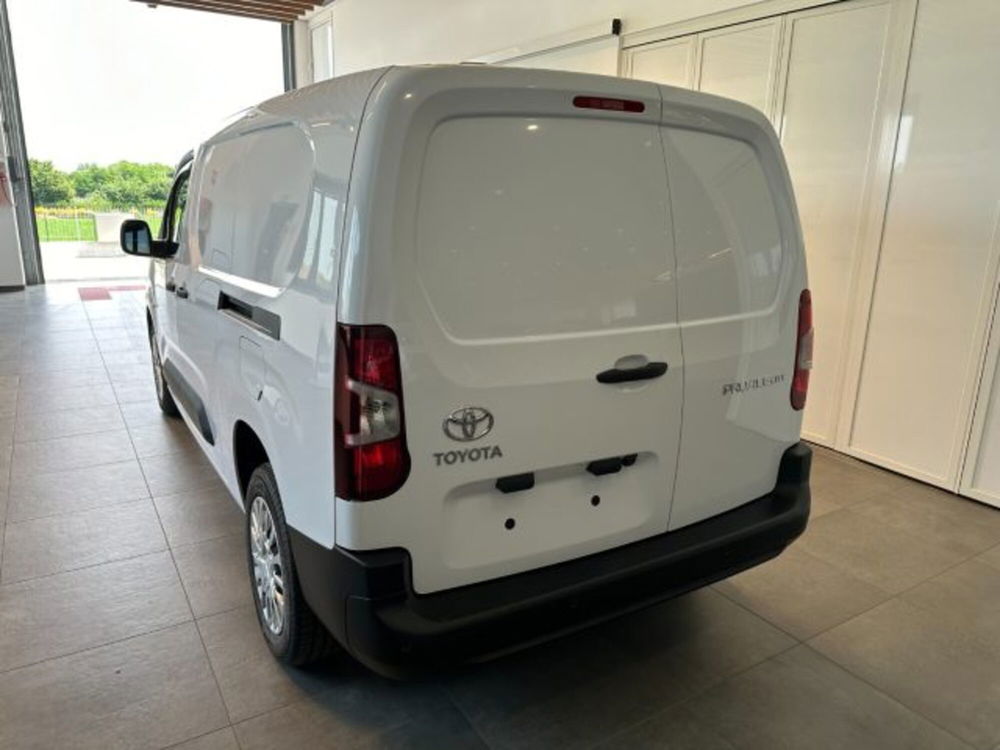 Toyota Proace City nuova a Cuneo (4)