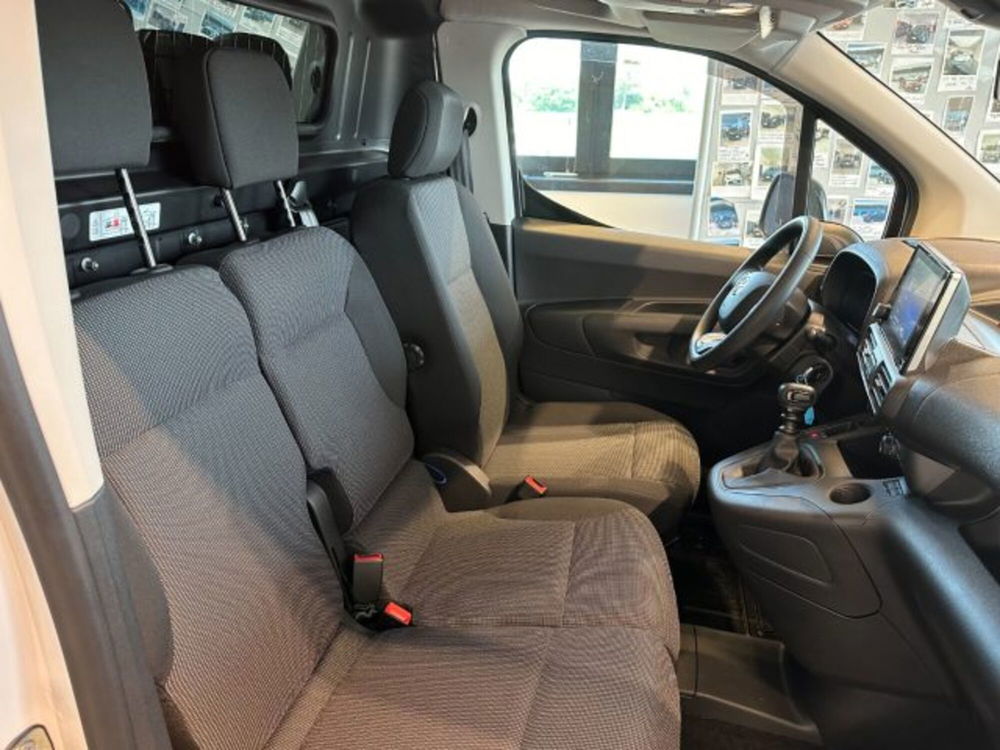 Toyota Proace City nuova a Cuneo (7)