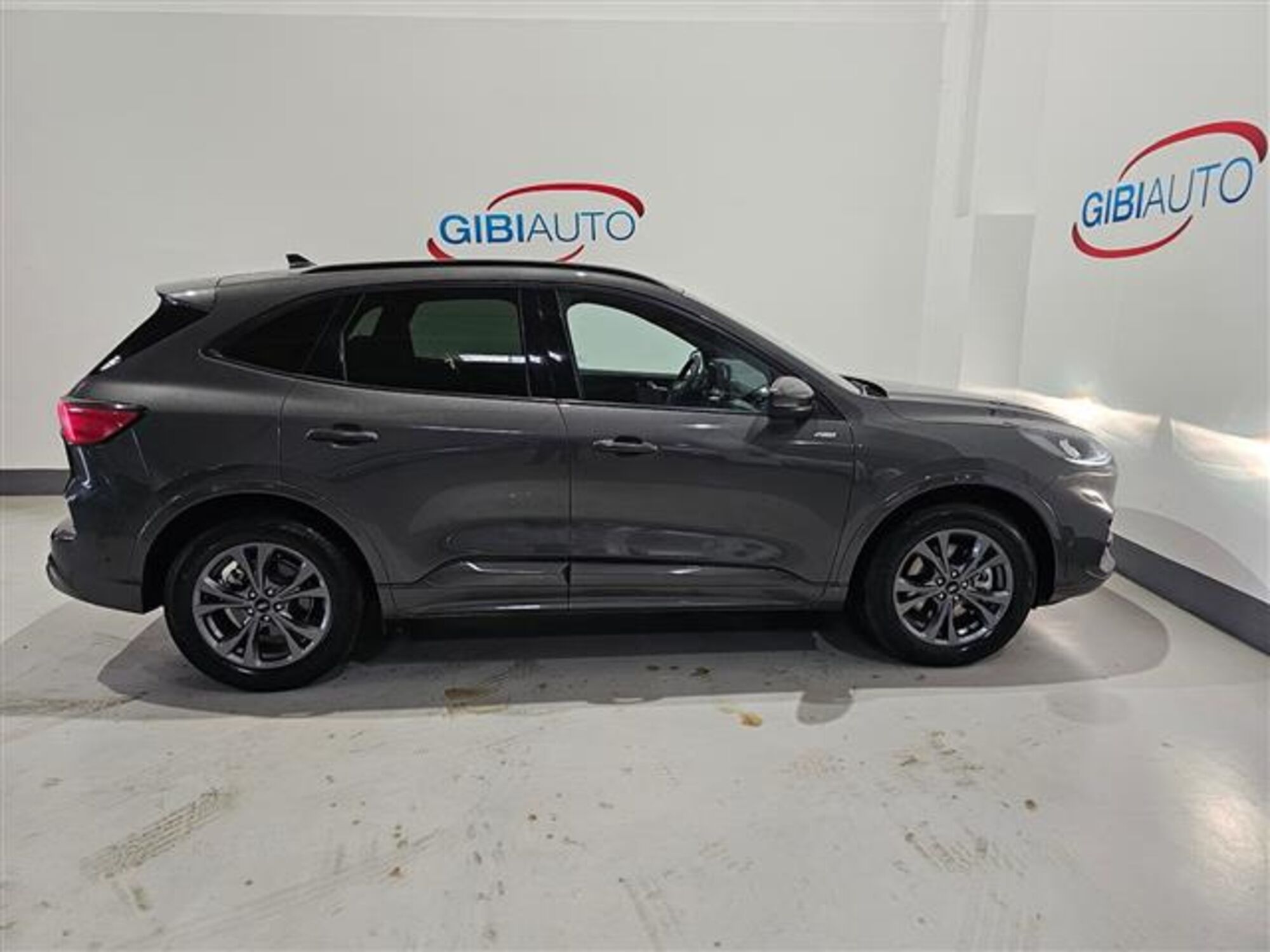 Ford Kuga 2.5 Plug In Hybrid 225 CV CVT 2WD  del 2021 usata a Palermo