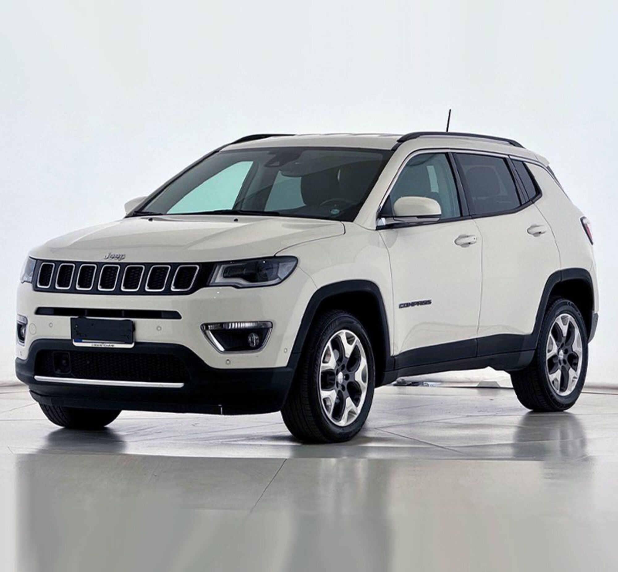 Jeep Compass 2.0 Multijet II aut. 4WD Limited  del 2020 usata a Bastia Umbra