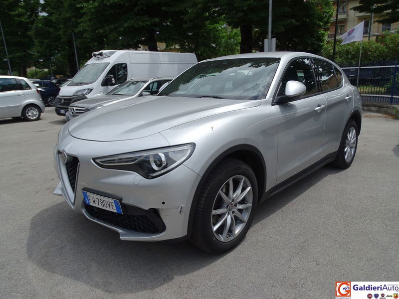 Alfa Romeo Stelvio Stelvio 2.2 Turbodiesel 210 CV AT8 Q4 GT Junior del 2019 usata a Fisciano