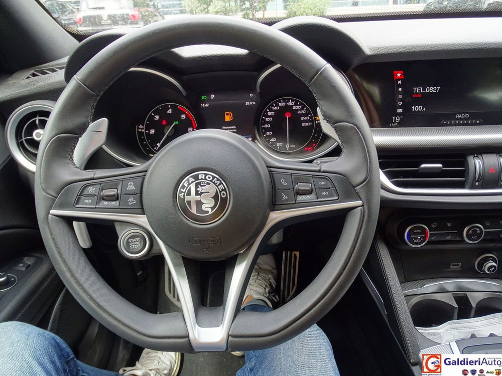 Alfa Romeo Stelvio usata a Salerno (18)