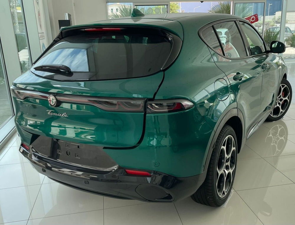 Alfa Romeo Tonale nuova a Salerno (17)