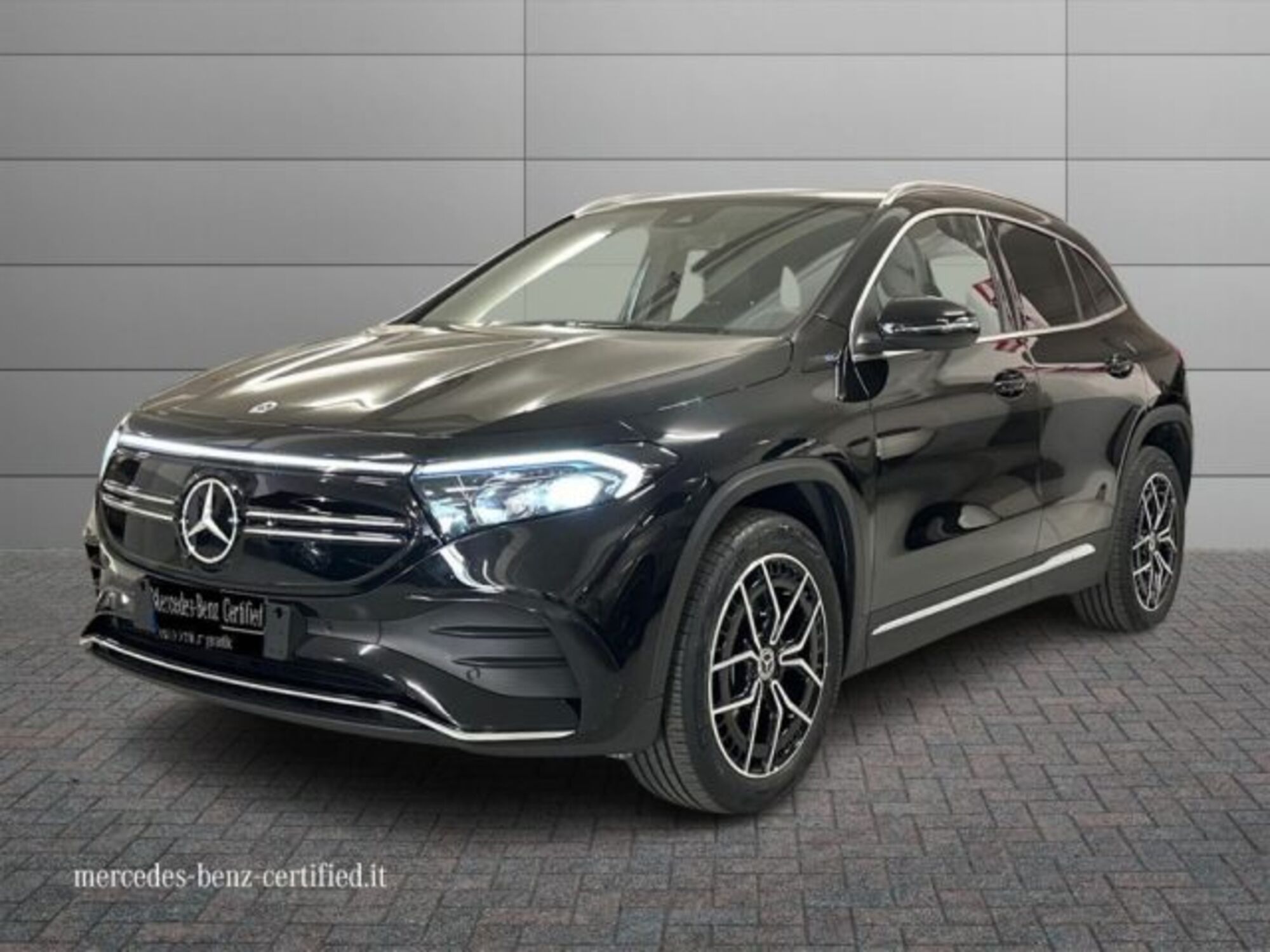 Mercedes-Benz EQA 250 Premium  del 2022 usata a Manocalzati