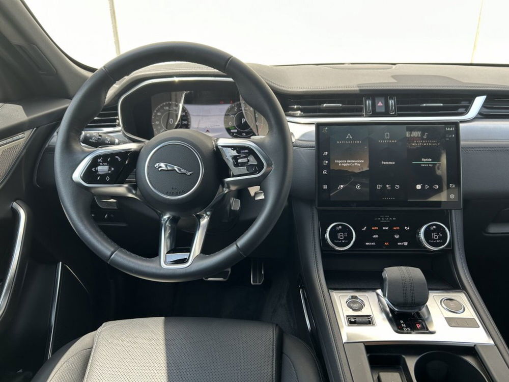 Jaguar F-Pace usata a Trento (4)