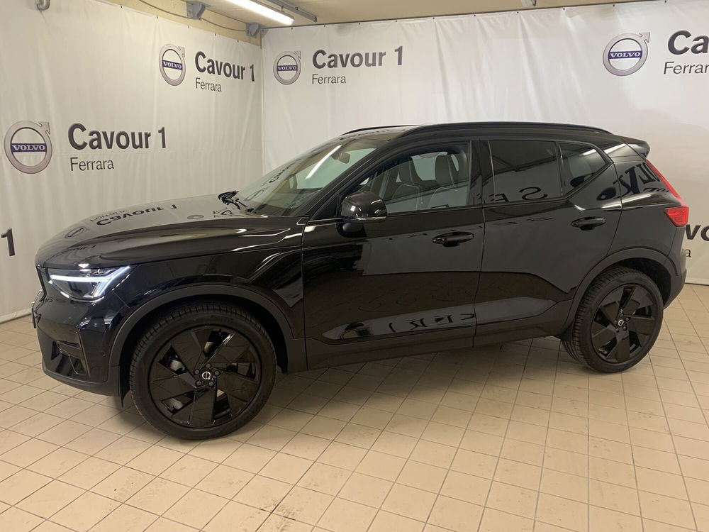 Volvo XC40 nuova a Ferrara (3)