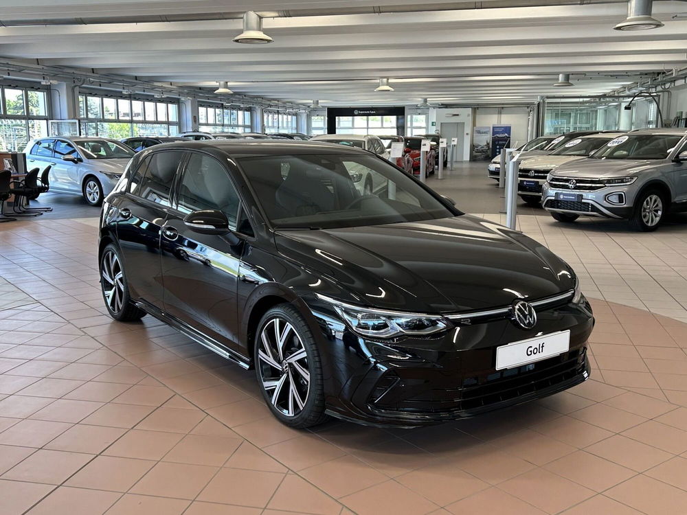 Volkswagen Golf nuova a Padova (3)