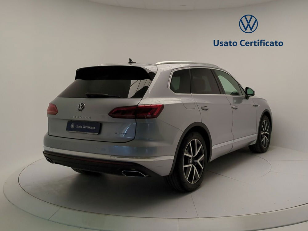 Volkswagen Touareg usata a Avellino (7)