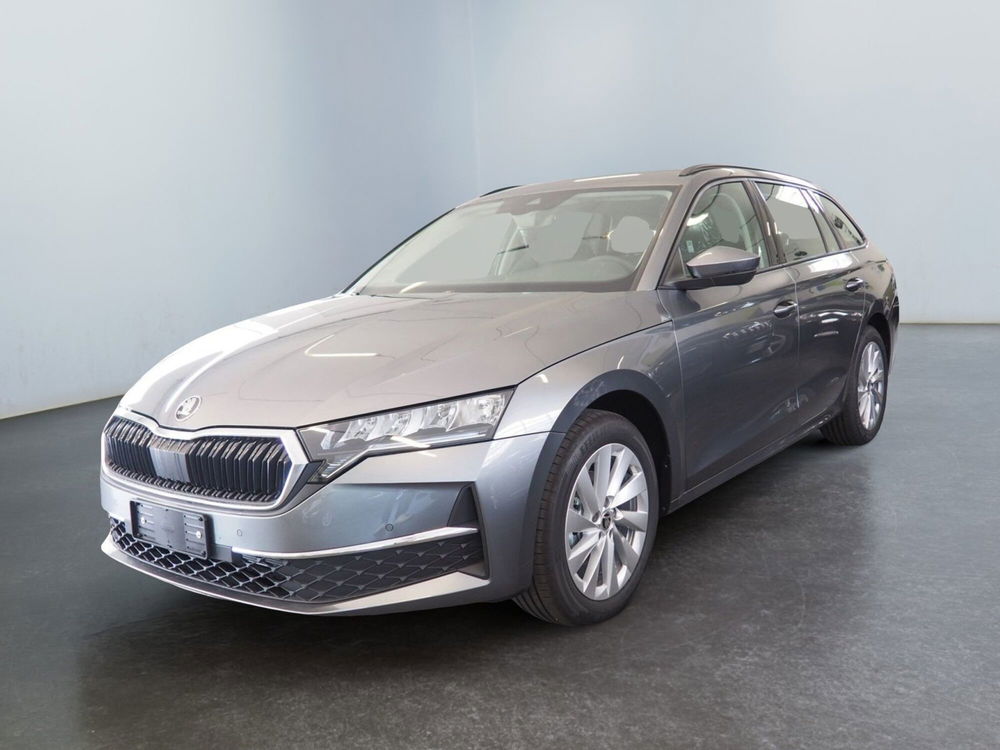 Skoda Octavia Station Wagon nuova a Torino