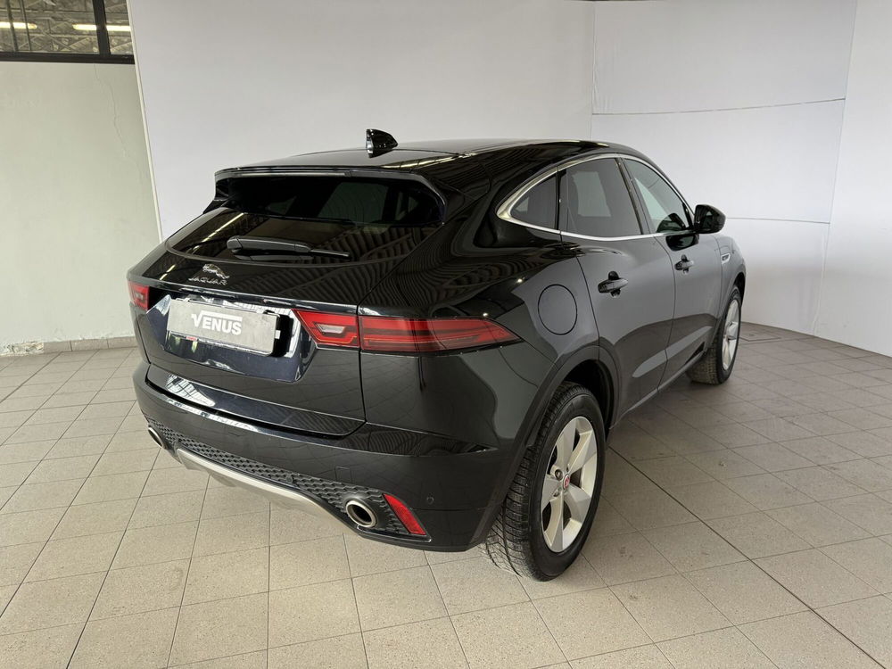 Jaguar E-Pace usata a Monza e Brianza (7)