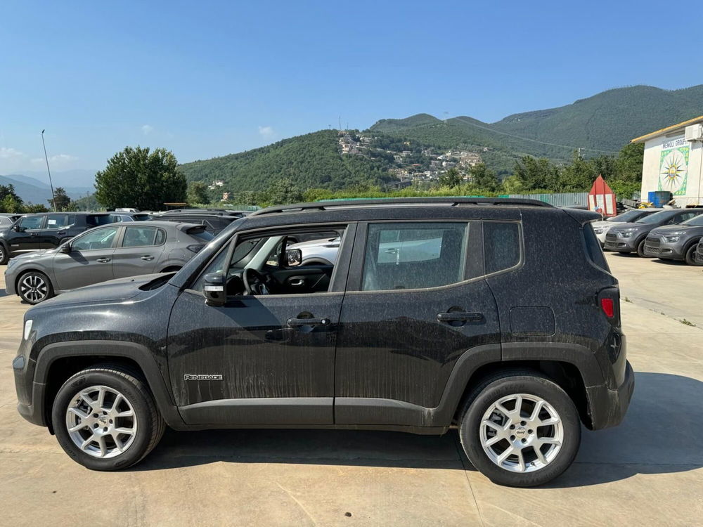 Jeep Renegade nuova a Salerno (16)