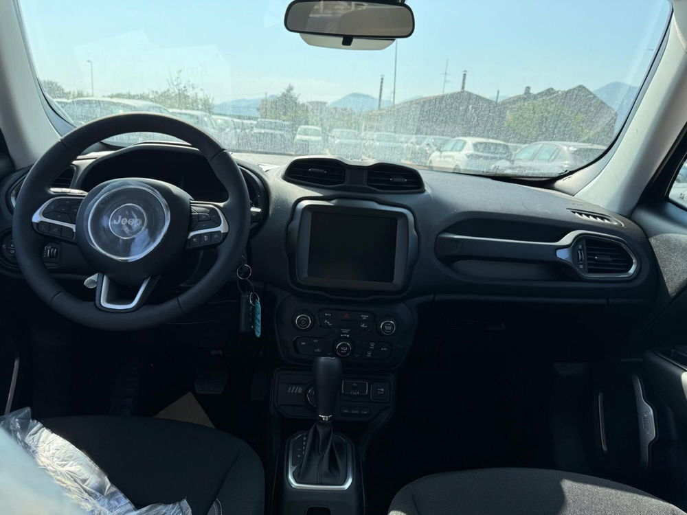 Jeep Renegade nuova a Salerno (8)