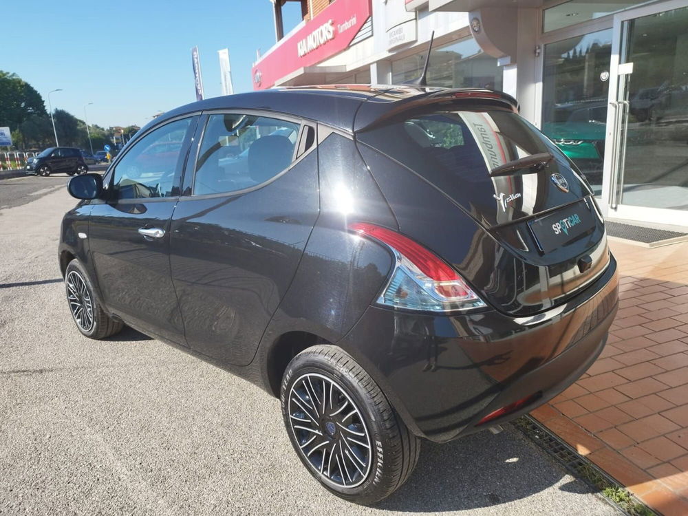 Lancia Ypsilon usata a Arezzo (7)